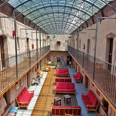 Di Machaby Хостел