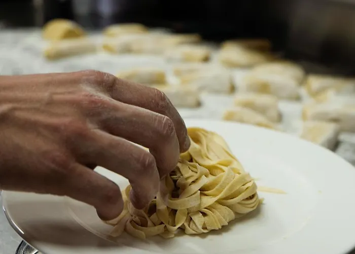 Di Machaby بيت شباب Arnad